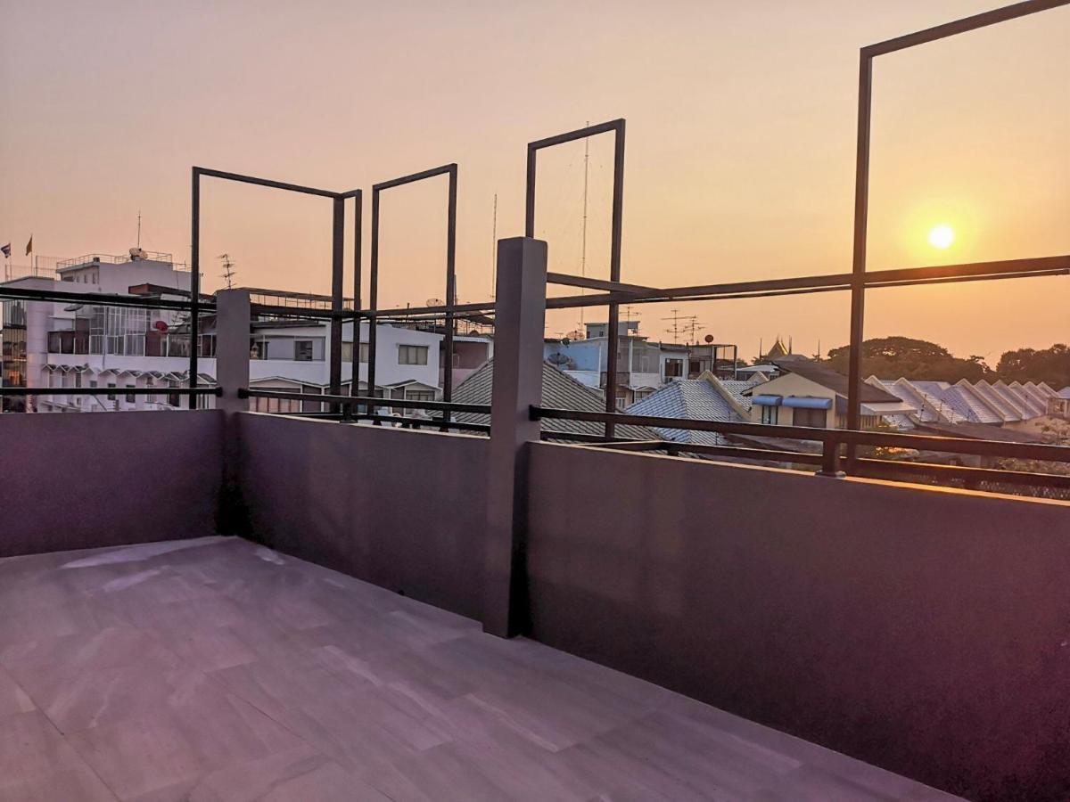 Yakthai Poshtel Bangkok Eksteriør bilde